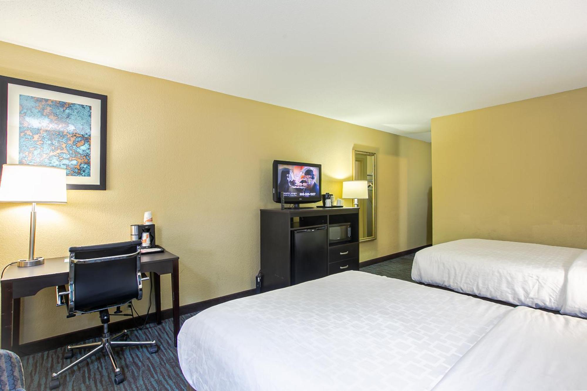 Quality Inn Dayton Airport Englewood Bagian luar foto