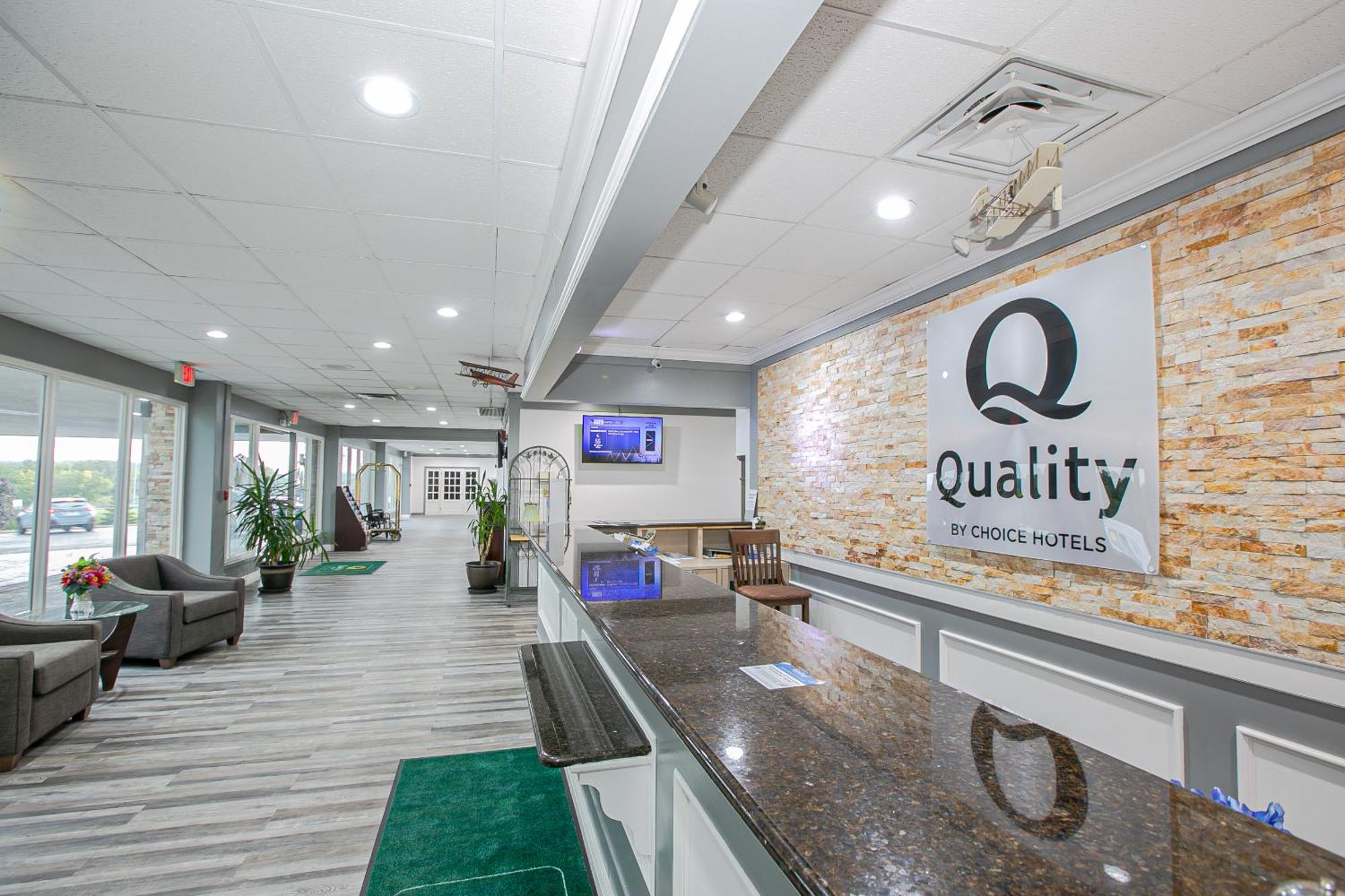 Quality Inn Dayton Airport Englewood Bagian luar foto