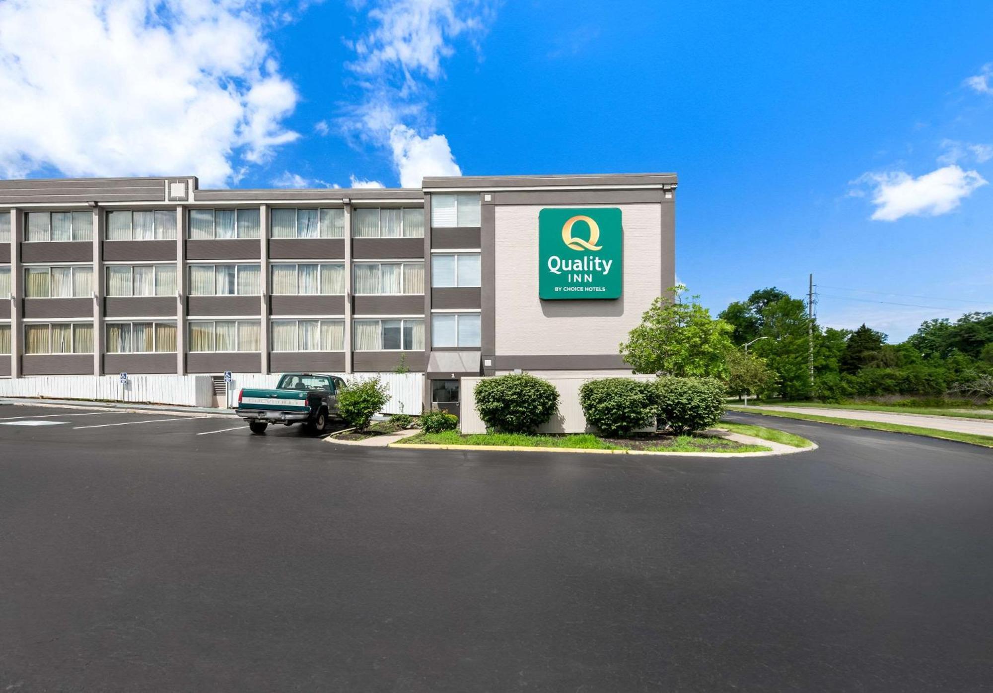 Quality Inn Dayton Airport Englewood Bagian luar foto
